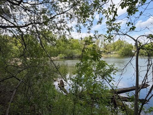 202 W Everett Avenue, Fergus Falls, MN 56537