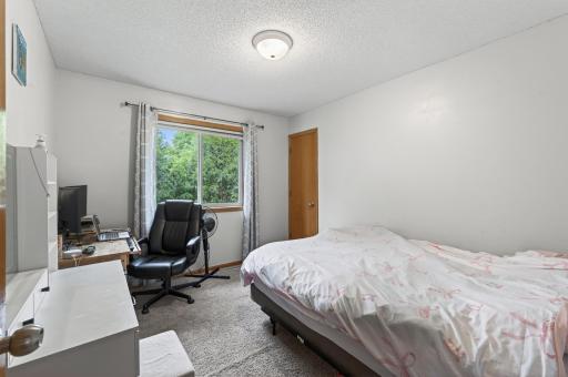 10035 Fallgold Parkway N, Brooklyn Park, MN 55443