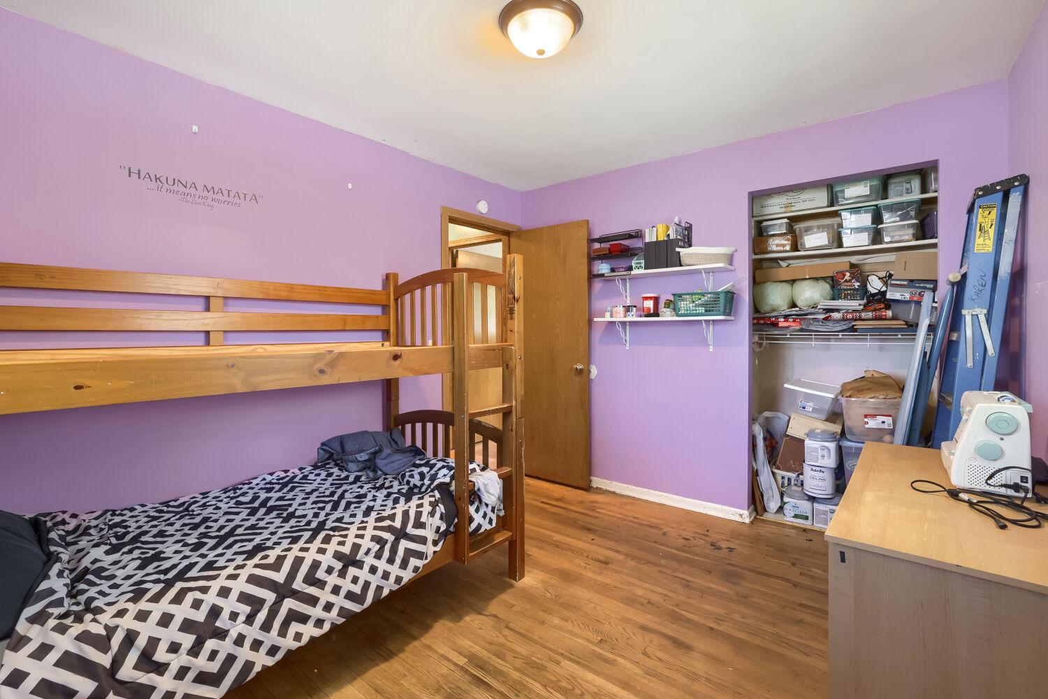 5400 Knox Ave N - Web Quality - 023 - 23 Bedroom.jpg