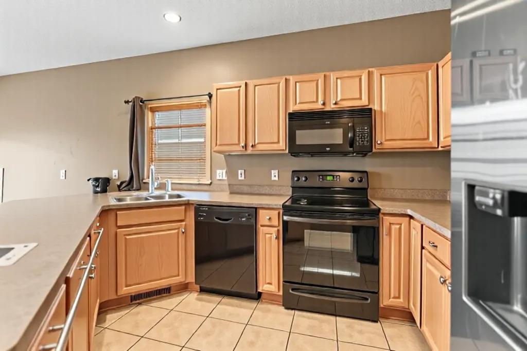 Unit 101 - Kitchen (AI Decluttered)