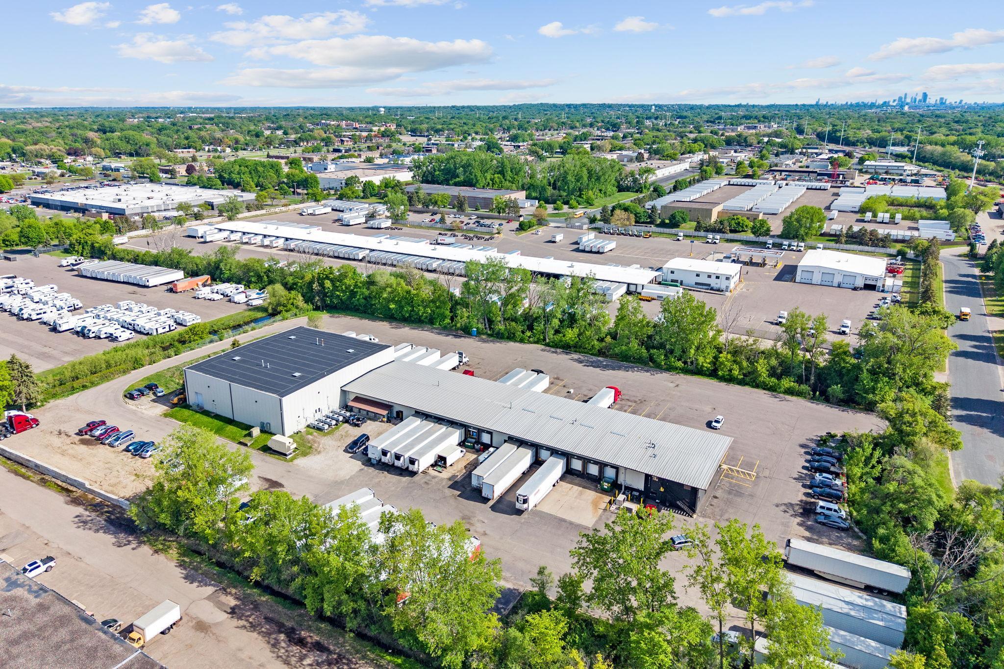 8-web-or-mls-8201 Hickory St-8.jpg