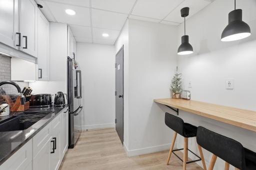 52-web-or-mls-8201 Hickory St NE-40.jpg