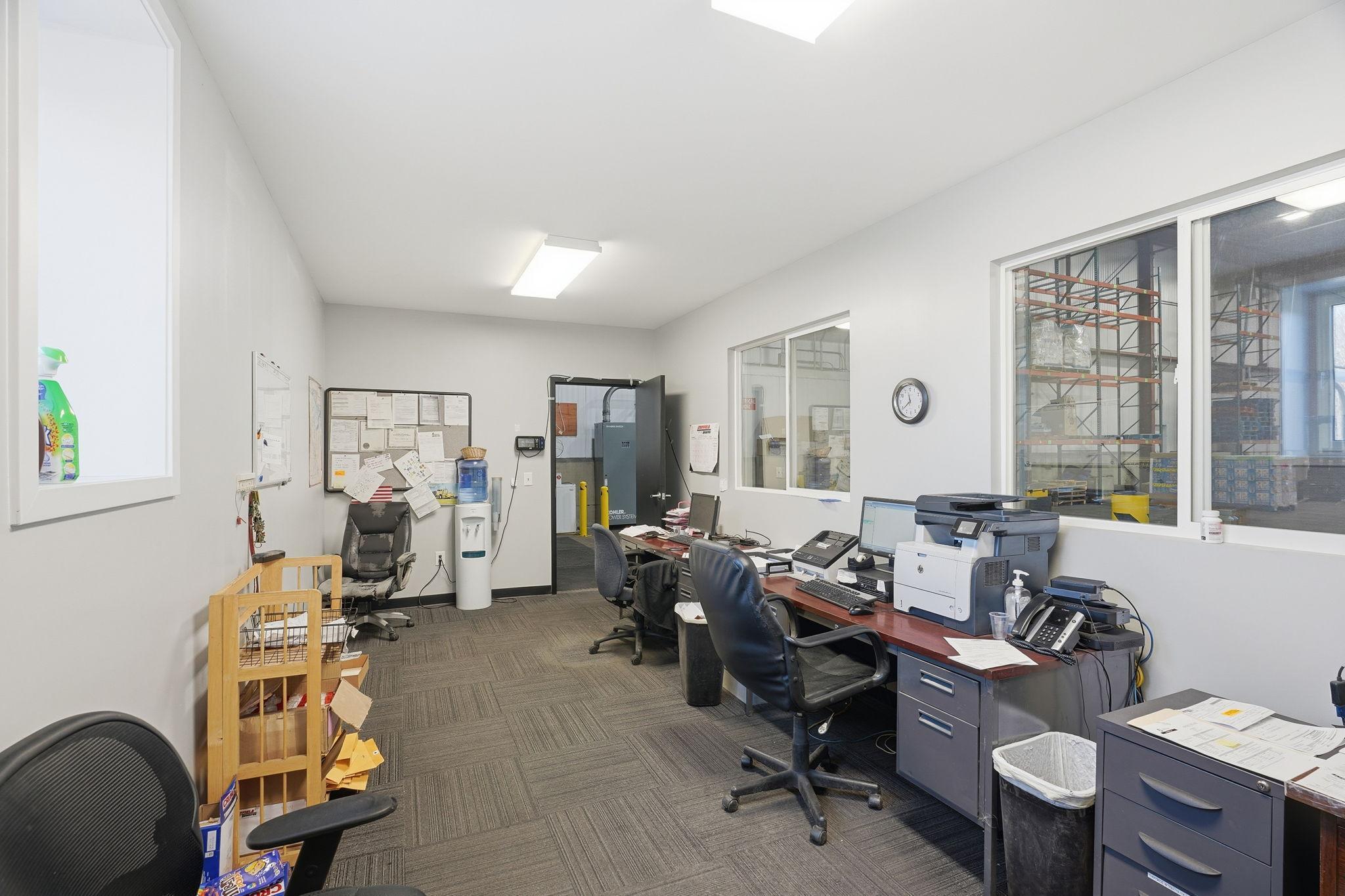 85-web-or-mls-8201 Hickory St NE-73.jpg