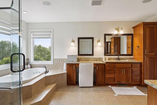 5729 Linden Avenue N, Lake Elmo, MN 55042