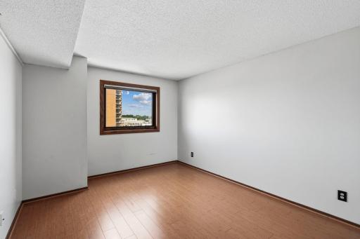 66 9th Street E, 1614, Saint Paul, MN 55101