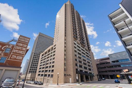 66 9th Street E, 1614, Saint Paul, MN 55101