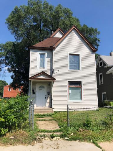2825 15th Avenue S, Minneapolis, MN 55407