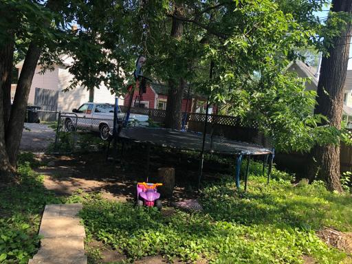 2825 15th Avenue S, Minneapolis, MN 55407