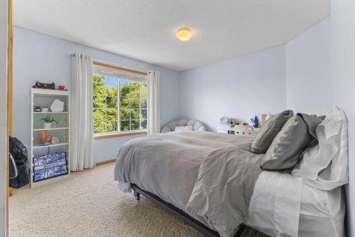 8828 Brunell Way, Inver Grove Heights, MN 55076