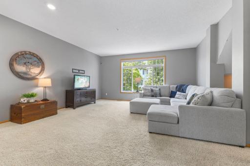 8828 Brunell Way, Inver Grove Heights, MN 55076