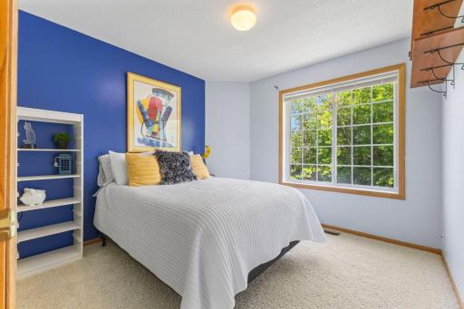 8828 Brunell Way, Inver Grove Heights, MN 55076