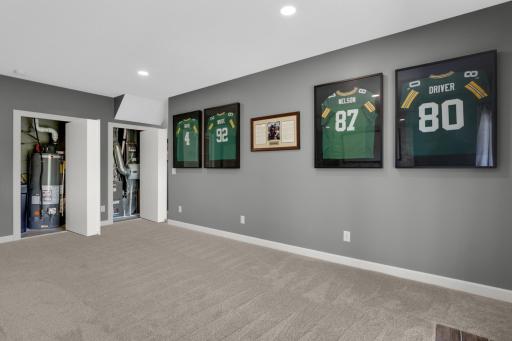 8476 200th Street W, Lakeville, MN 55044