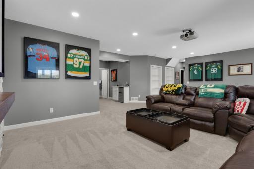 8476 200th Street W, Lakeville, MN 55044