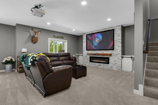 8476 200th Street W, Lakeville, MN 55044