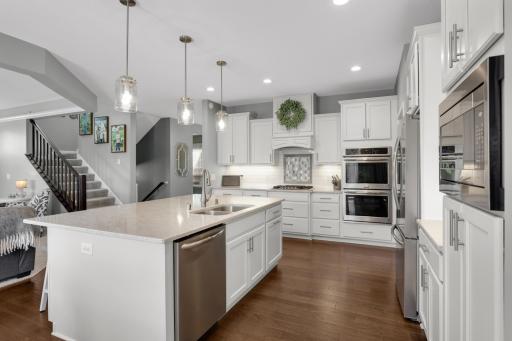 8476 200th Street W, Lakeville, MN 55044