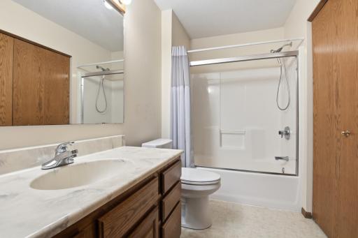2510 9th Street SW, Willmar, MN 56201