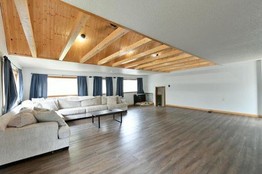 1533 16th Street S, Fargo, ND 58103