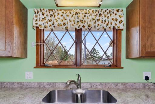 904 Division Street, Deer River, MN 56636