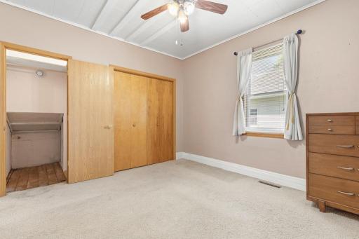 102 E Lyon Street, Minneota, MN 56264