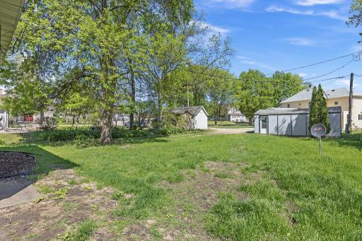 102 E Lyon Street, Minneota, MN 56264