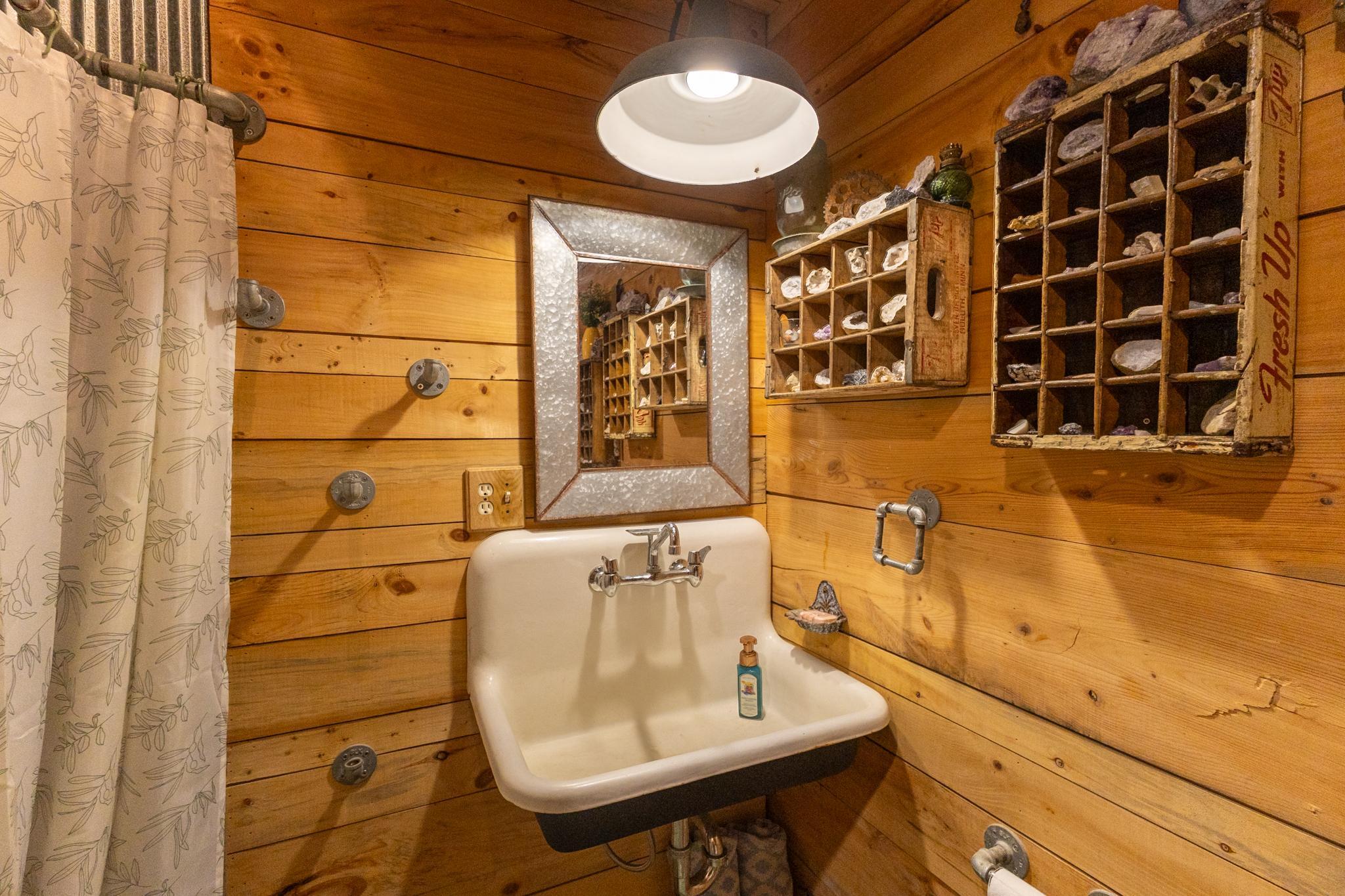 55893 Dove Lane-8.jpg
