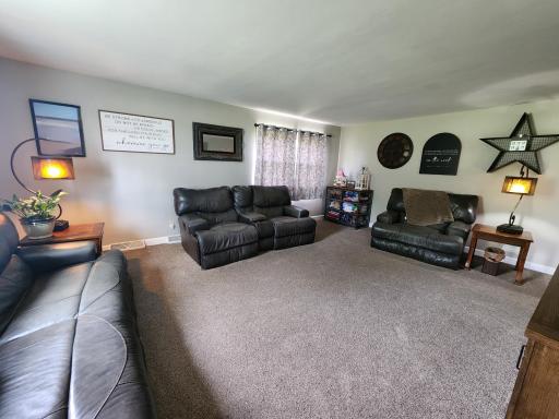 1055 141st Street, Pipestone, MN 56164