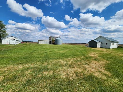 1055 141st Street, Pipestone, MN 56164