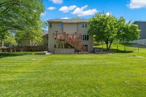 139 Ridge Way, Mahtomedi, MN 55115
