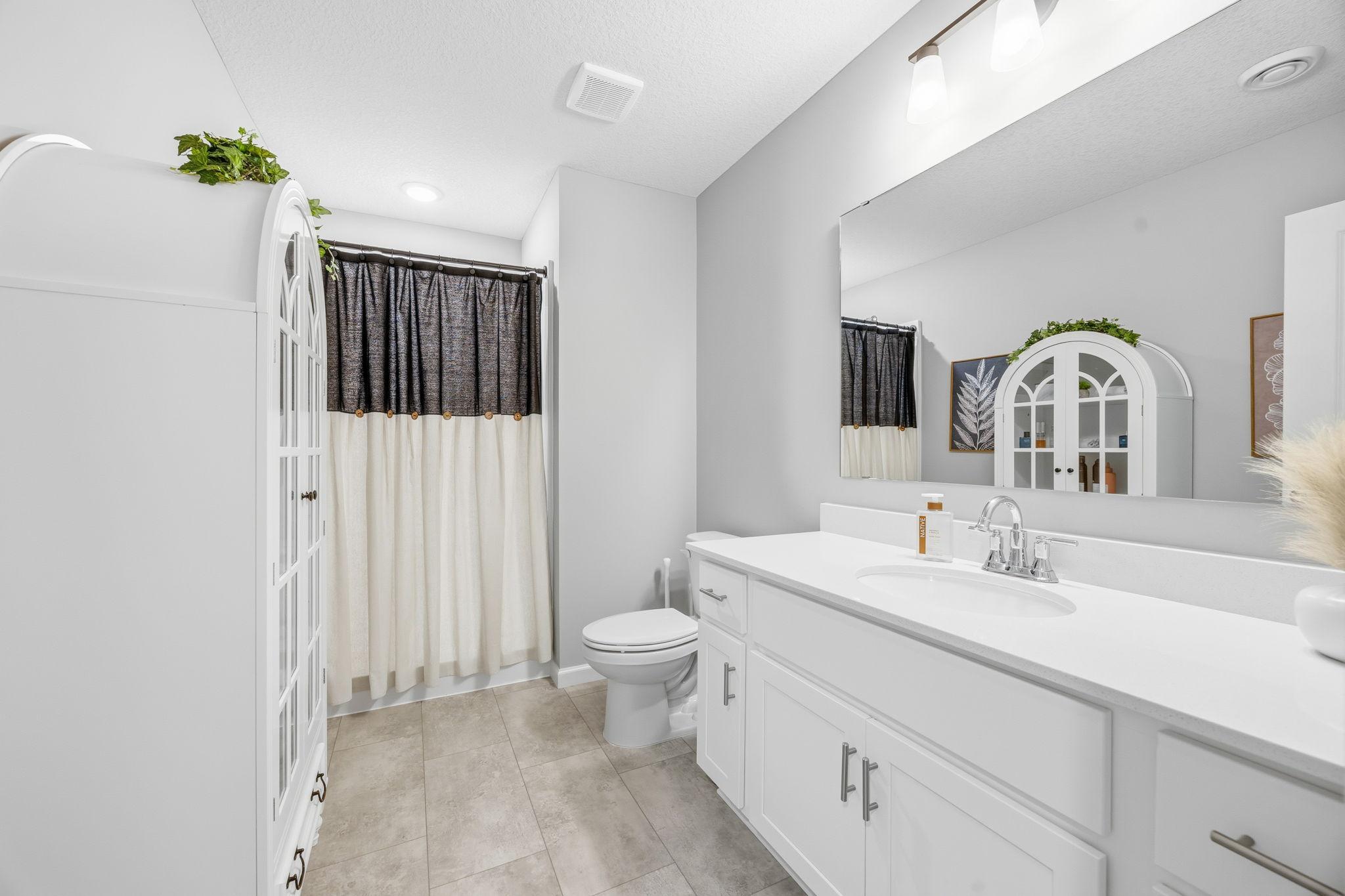 Lower Level Hall Bath - lots of room!