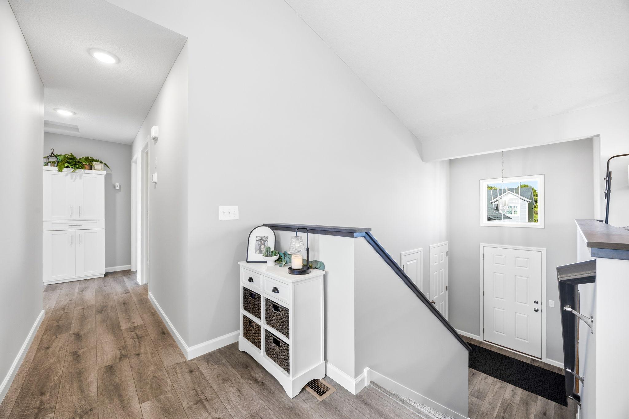 Upper Level Landing Area - View to Main Entrance!