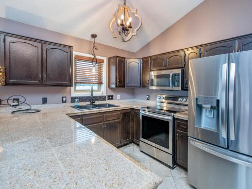 129 Hemlock Place, Saint Paul, MN 55127