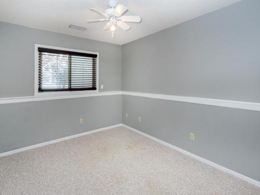 129 Hemlock Place, Saint Paul, MN 55127