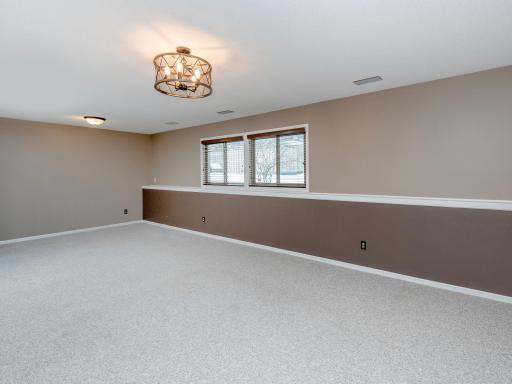 129 Hemlock Place, Saint Paul, MN 55127