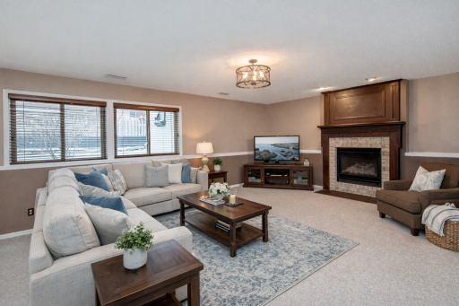 129 Hemlock Place, Saint Paul, MN 55127