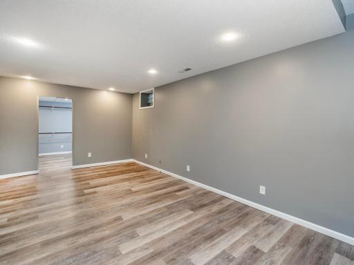 129 Hemlock Place, Saint Paul, MN 55127