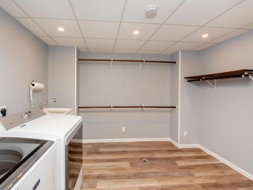 129 Hemlock Place, Saint Paul, MN 55127
