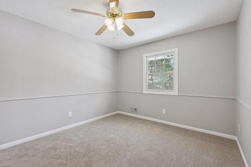 5570 & 5580 Shorewood Lane, Excelsior, MN 55331