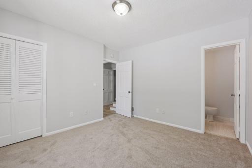 5570 & 5580 Shorewood Lane, Excelsior, MN 55331