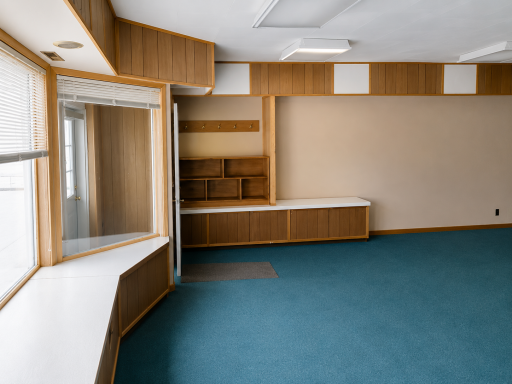 111 Wabasha Ave NE Warroad 3.png