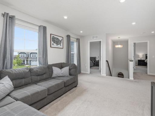 18097 Hartlin Avenue, Lakeville, MN 55044