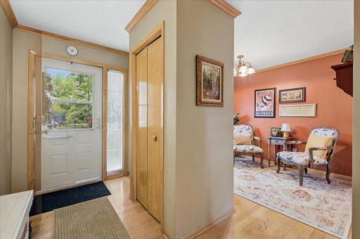 5267 Silver Maple Circle, Minnetonka, MN 55343