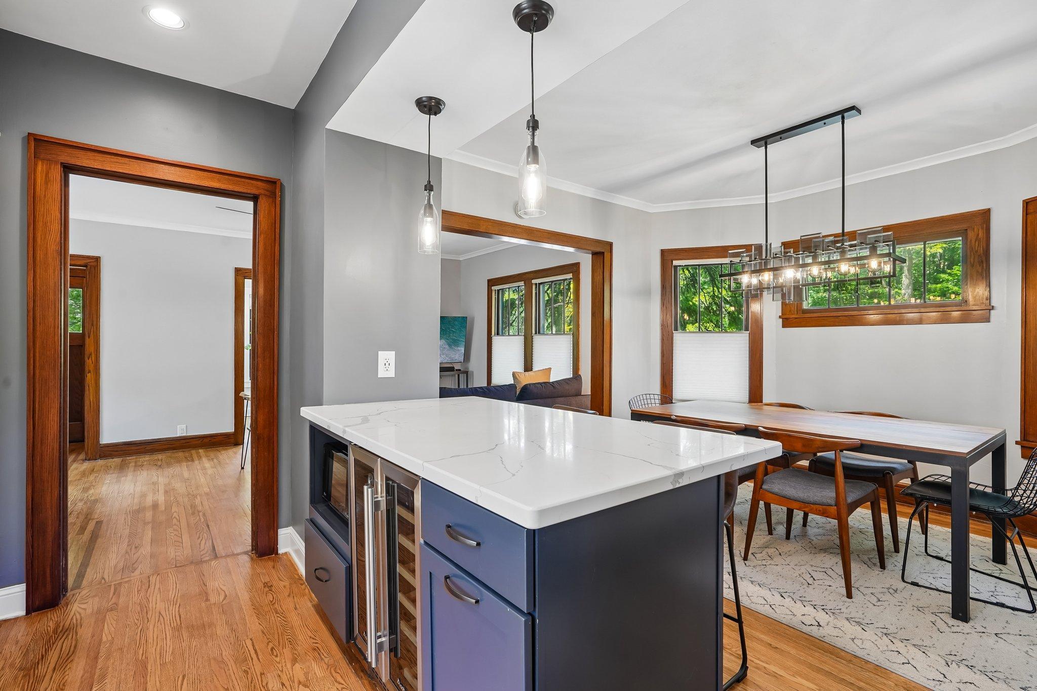 18-web-or-mls-Fillmore St-S2105-018.jpg