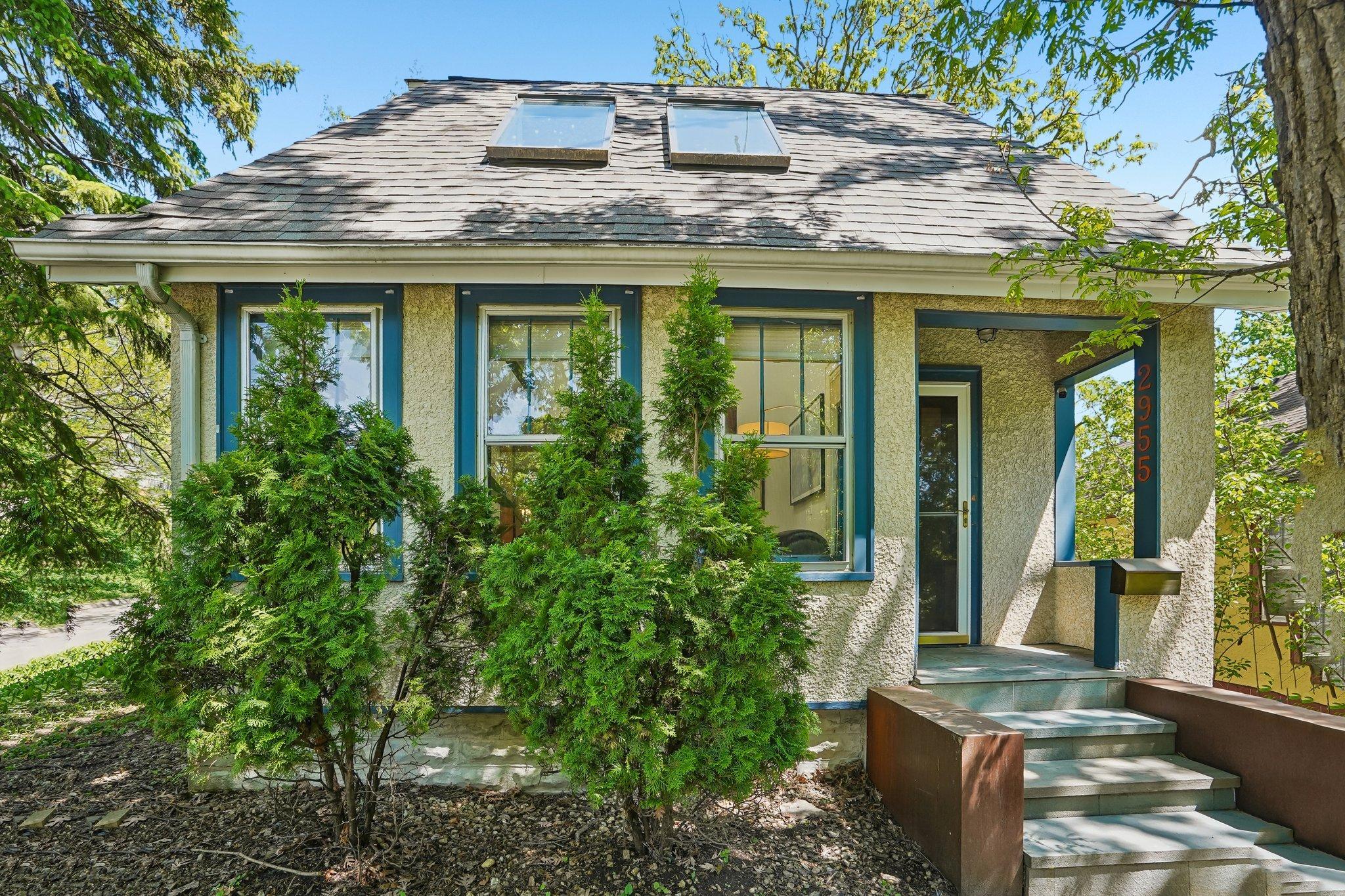 1-web-or-mls-Fillmore St-S2105-001.jpg