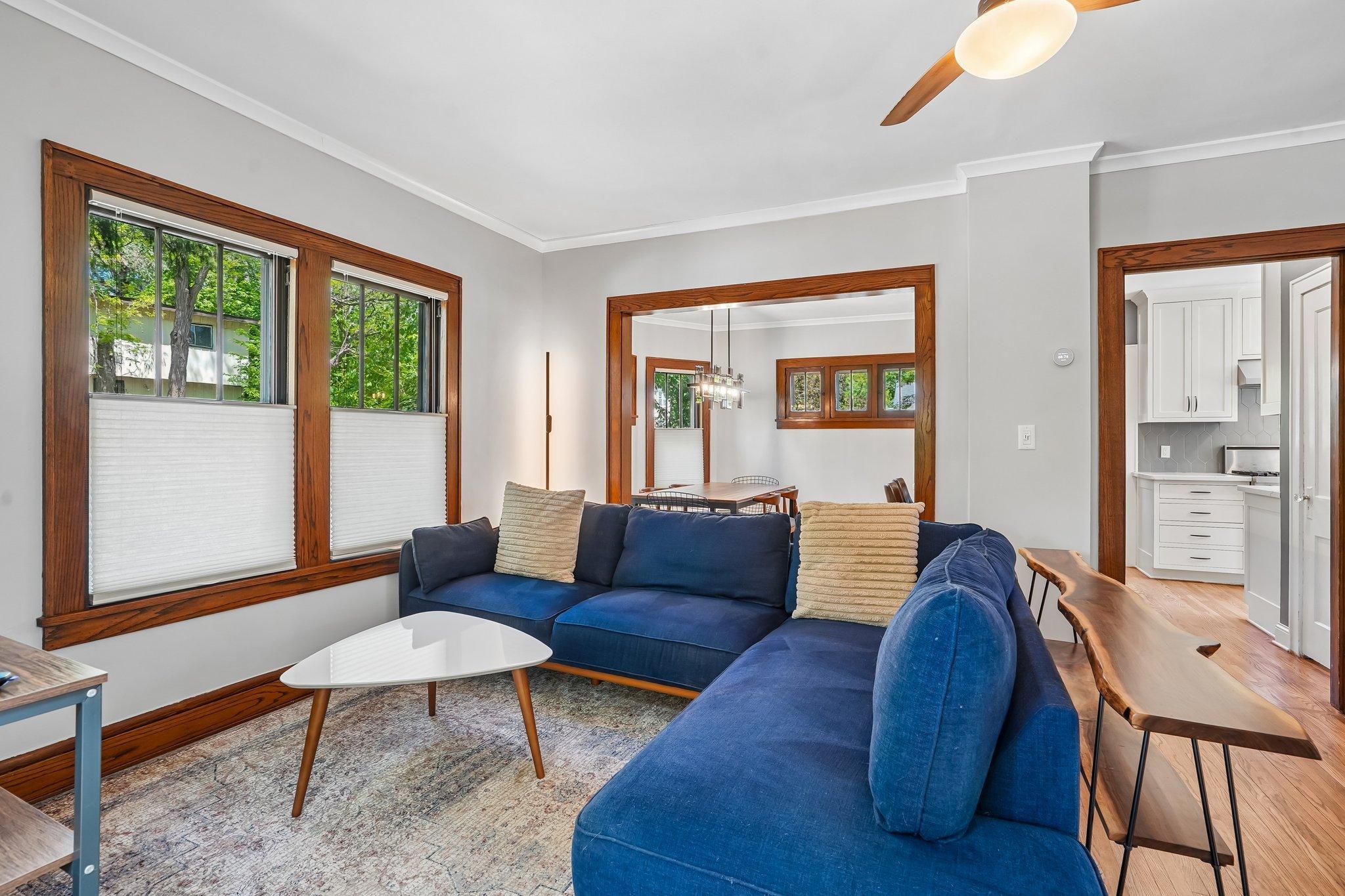 12-web-or-mls-Fillmore St-S2105-012.jpg