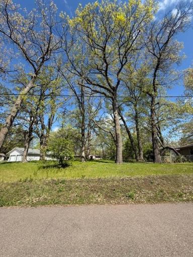 900 Lindbergh Drive S, Little Falls, MN 56345