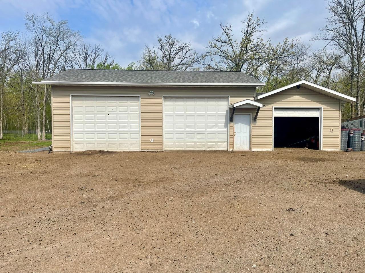 Detached Garage