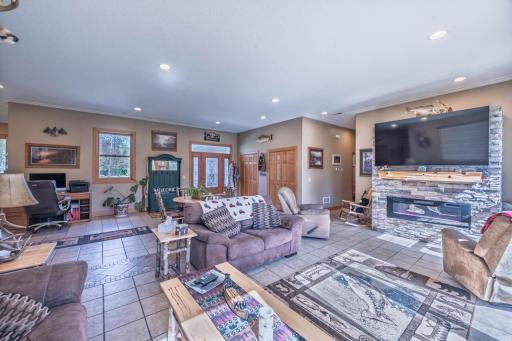 4003 Highway 5, Hibbing, MN 55746
