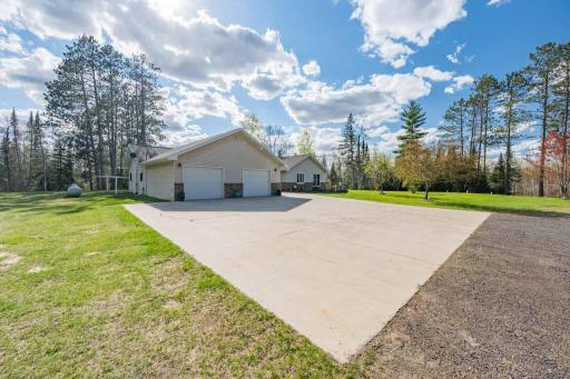 4003 Highway 5, Hibbing, MN 55746