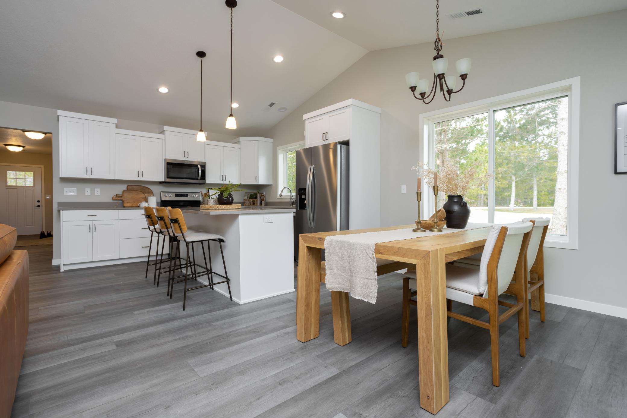 Kitchen / Dining