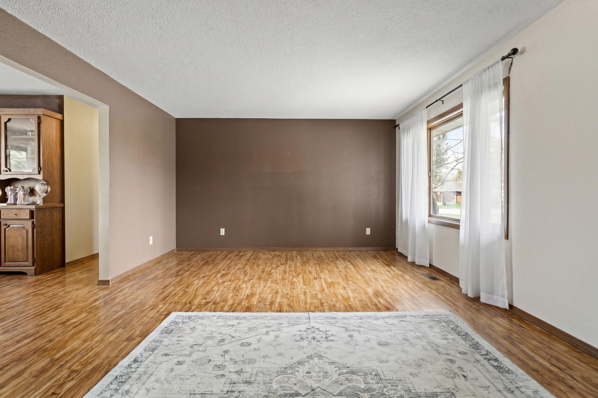 Living Room.jpg